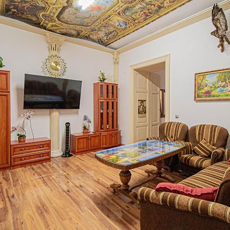The Grand Royal 3Bdr Heart Of Old Town Apartment Прага Екстериор снимка