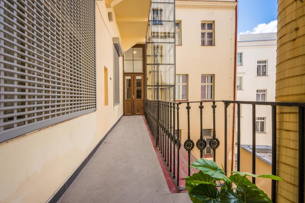 The Grand Royal 3Bdr Heart Of Old Town Apartment Прага Екстериор снимка