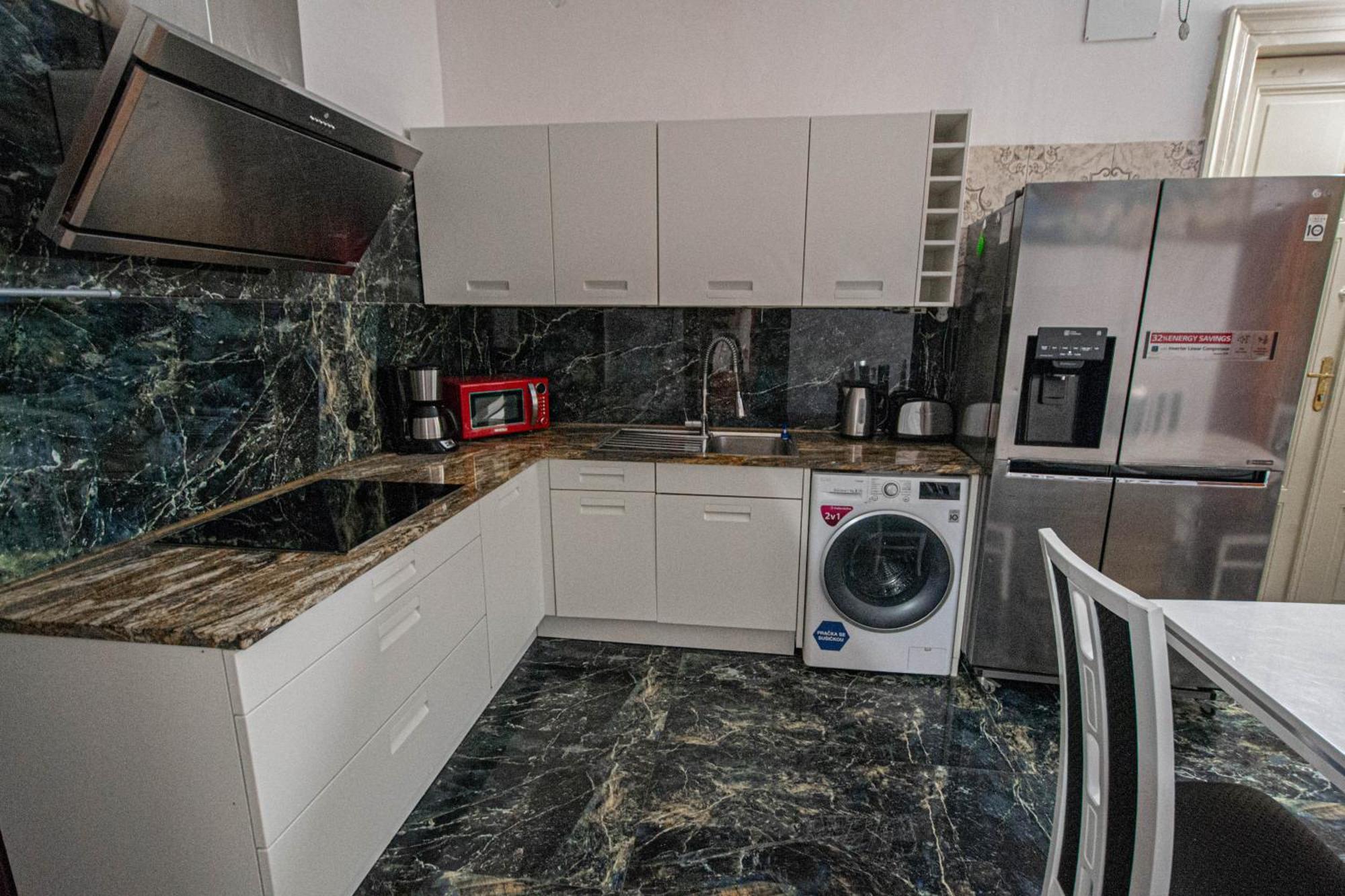 The Grand Royal 3Bdr Heart Of Old Town Apartment Прага Екстериор снимка