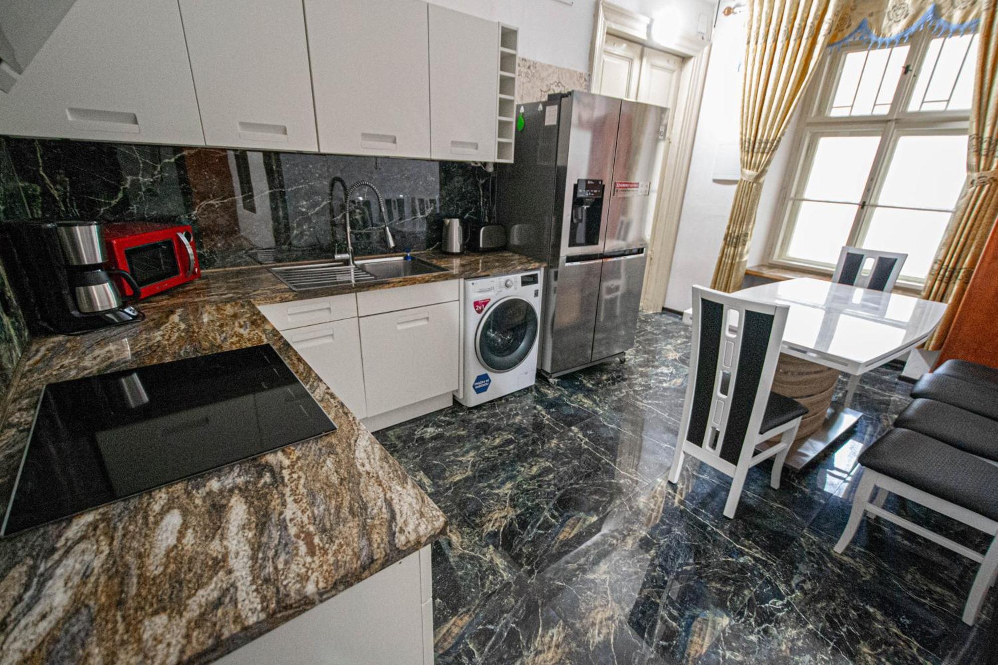 The Grand Royal 3Bdr Heart Of Old Town Apartment Прага Екстериор снимка