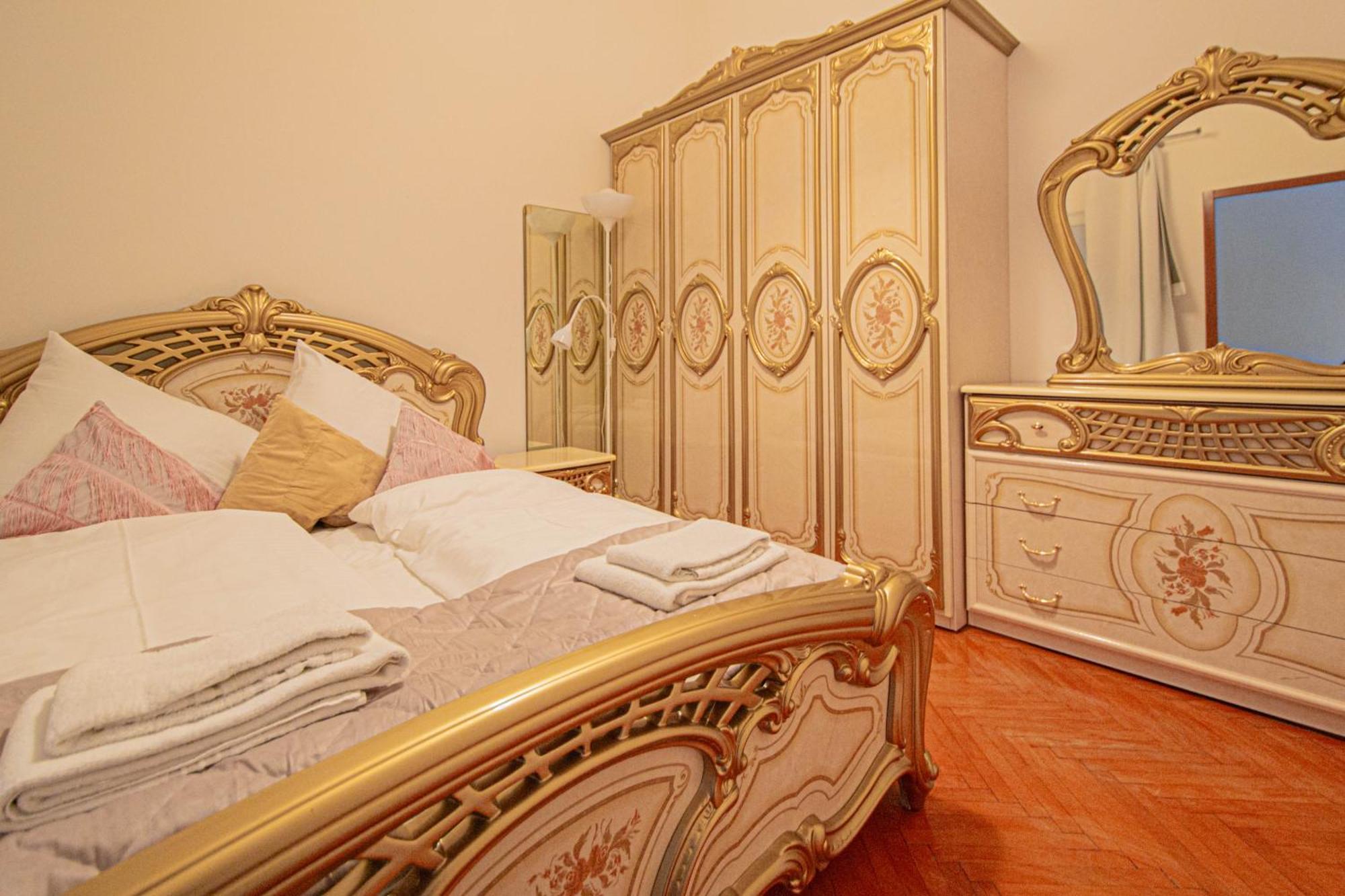 The Grand Royal 3Bdr Heart Of Old Town Apartment Прага Екстериор снимка